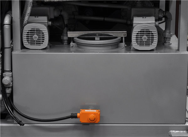 全封閉氫氟溶劑干洗機(jī)